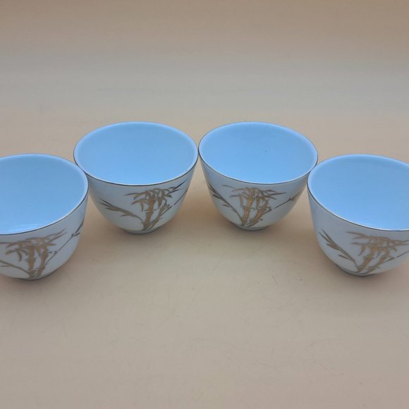 Set of Four White & Gold This is a set of 4 white cups for Tea Cups New Vintage - Picture 3 of 10